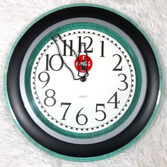 NWOT Vintage Coca-Cola Round Lucite Coke Bottle Arms Quartz Wall Clock - Picture 1 of 5